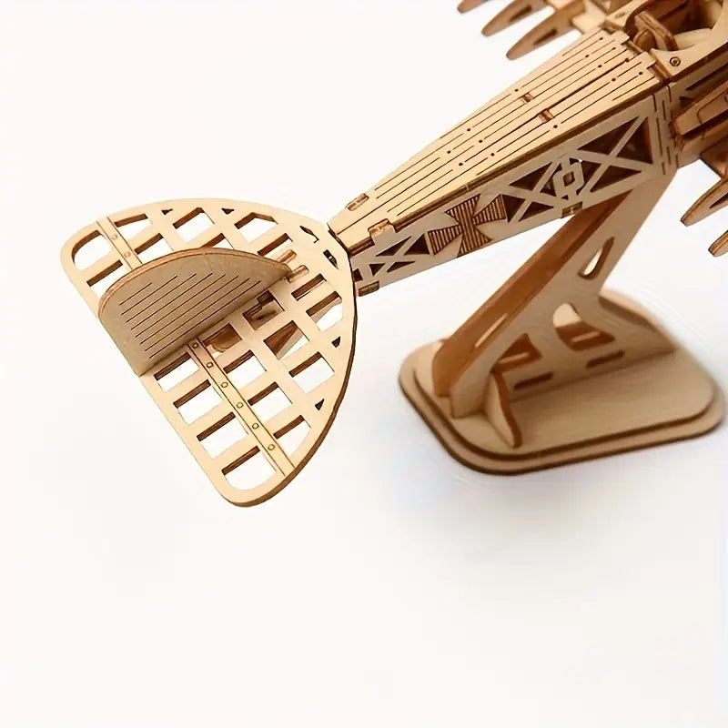 Vintage Holzflugzeug – 3D Holzpuzzle für kleine und große Piloten!